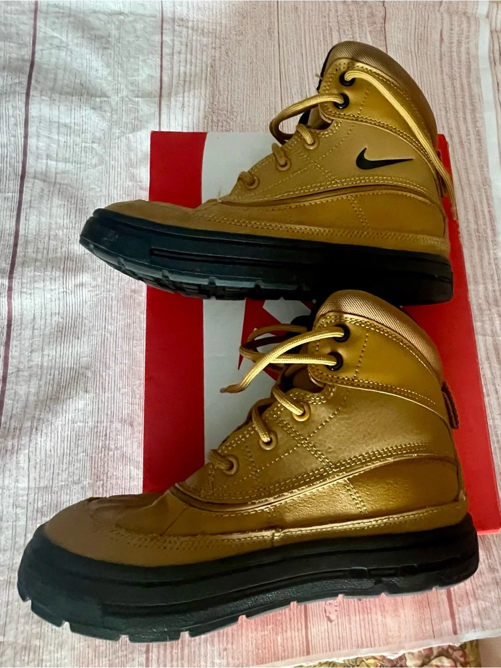 Nike ACG Kids Ankle Boots Leather Lace Up Tan/Black US 13C EU 31 IH7684-700